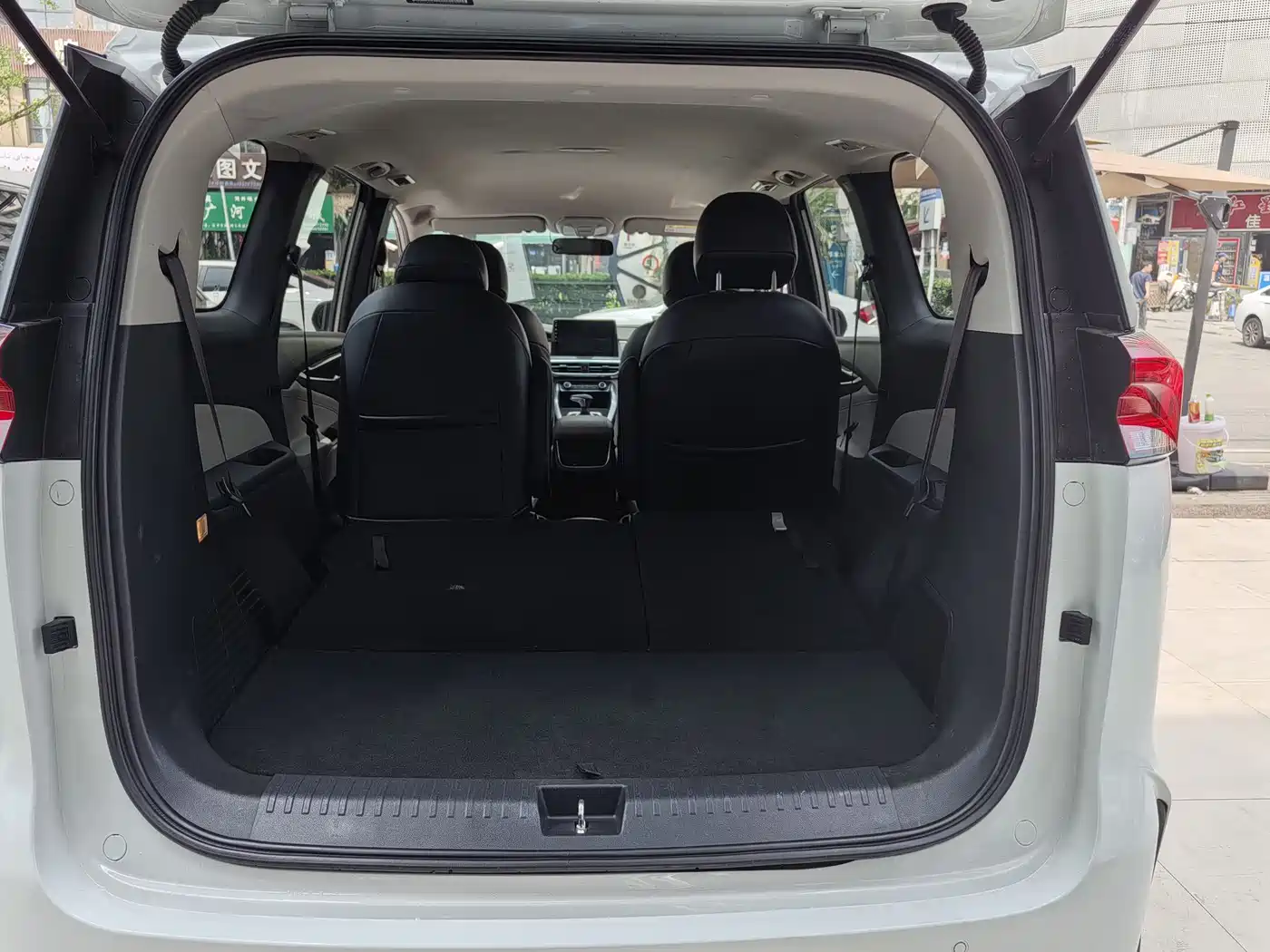 SAIC Maxus Maxus G50 2021 1.5T Automatic Easy Tour B фото 15