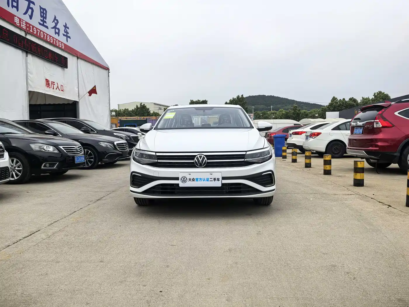 VOLKSWAGEN BORA