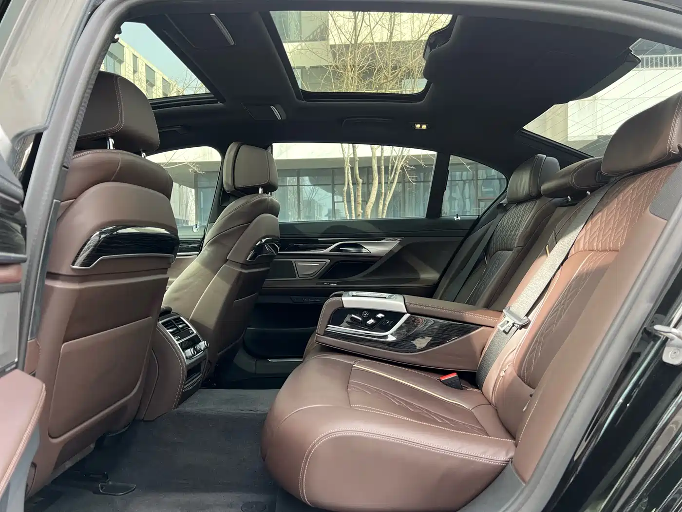 BMW 7 Series 2021 Model 730Li M Sport Package фото 10