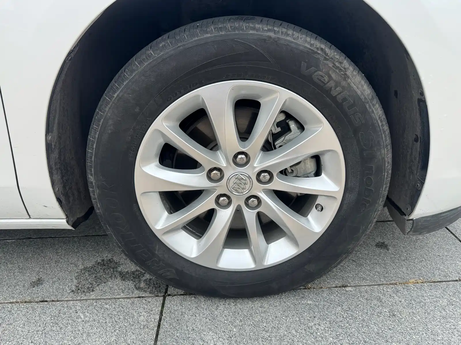 Фото 10 - Buick GL8