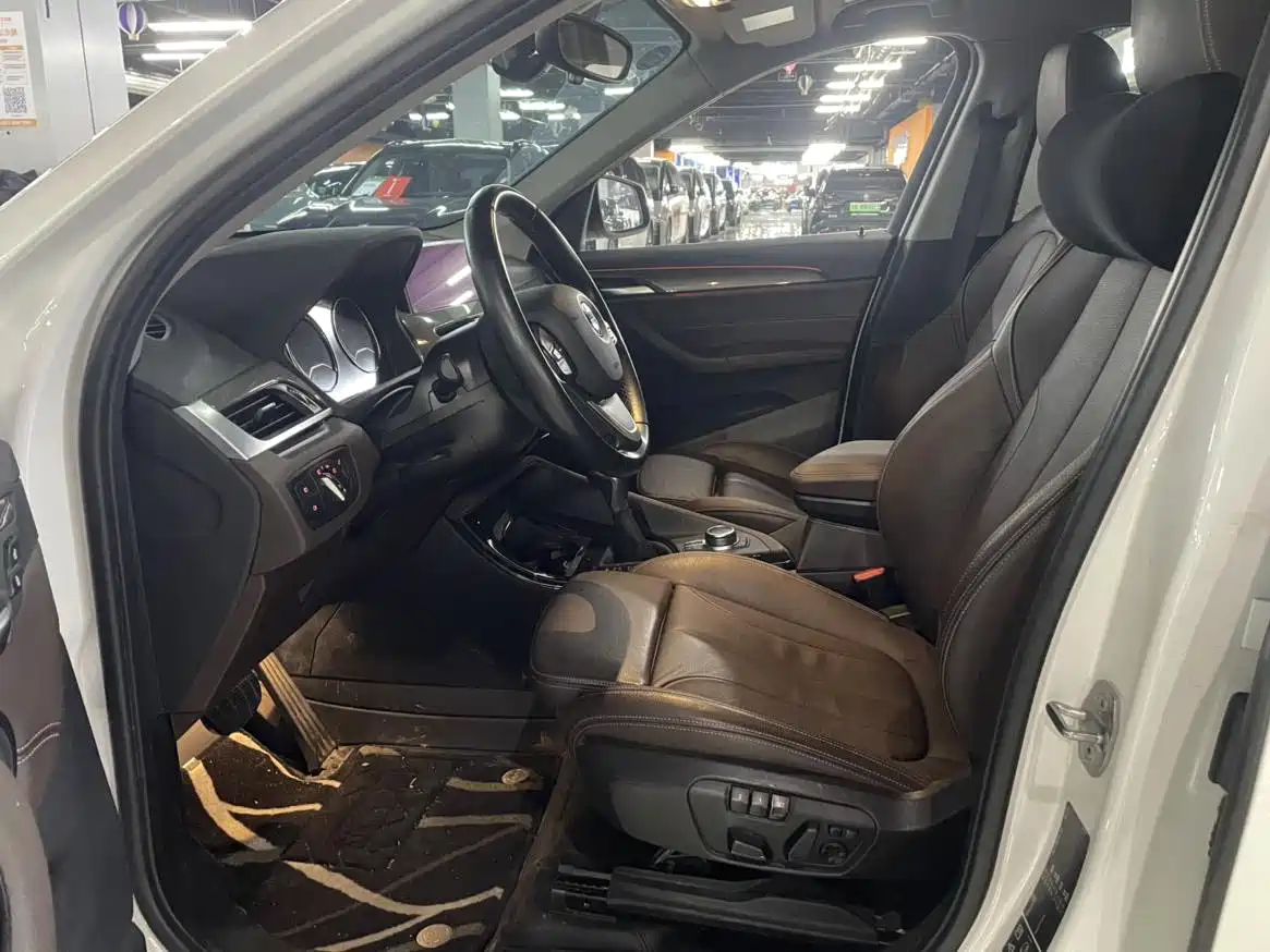 BMW X1 2019 xDrive20Li Premium Model фото 7