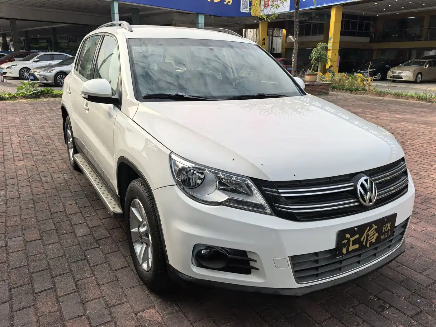 Volkswagen Tiguan 2010 1.8TSI Automatic 2WD Elite фото 3