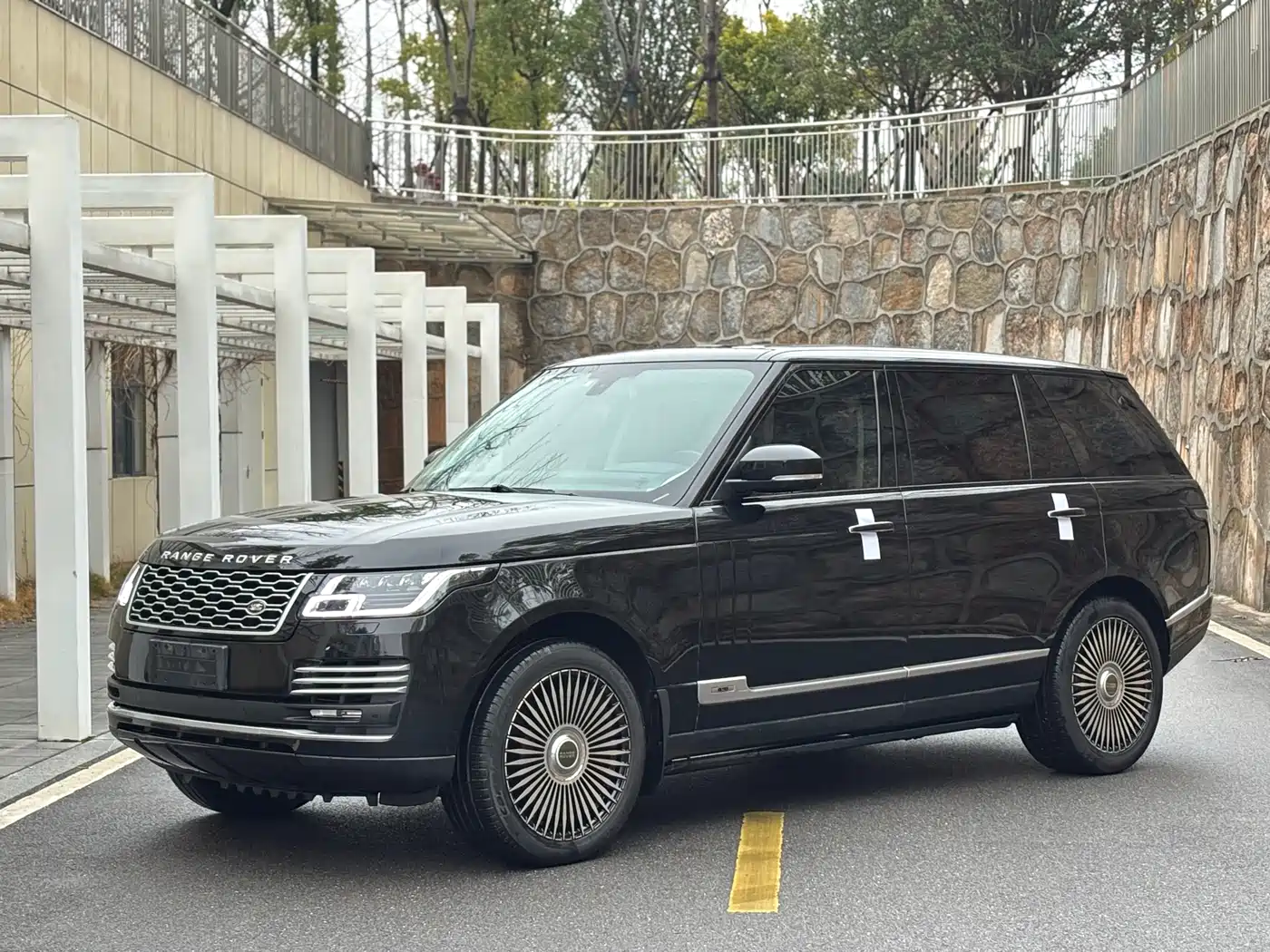 Land Rover Range Rover 2015 3.0 SC V6 Vogue SE Genesis Extended Edition
