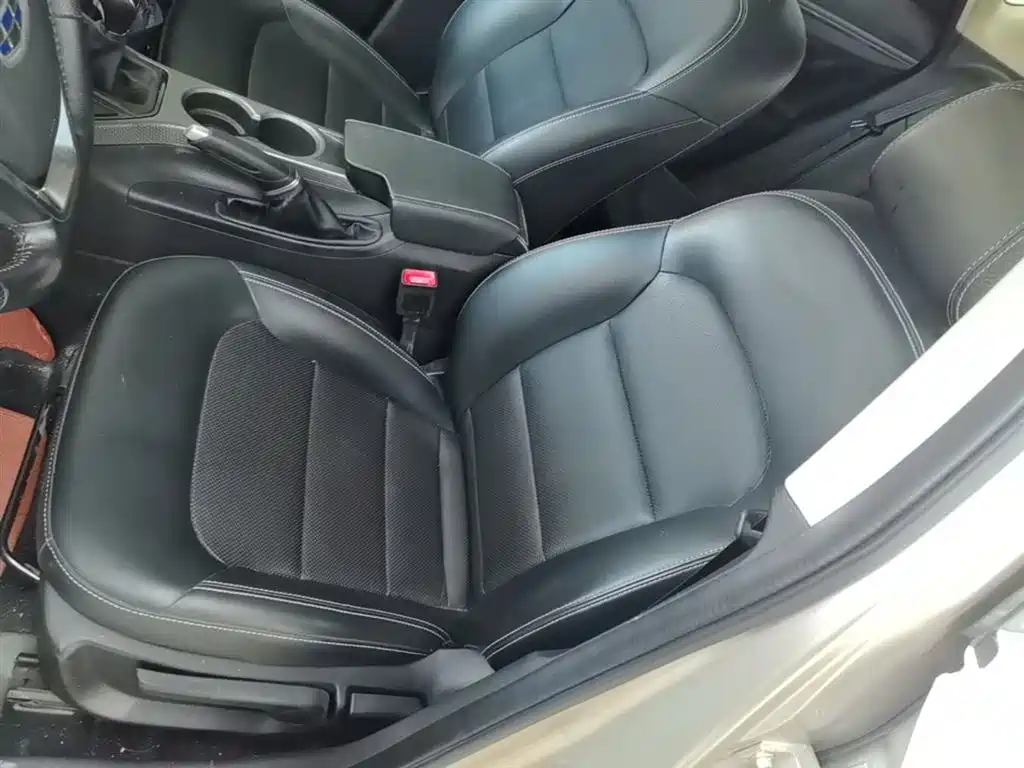 Фото 15 - Geely Emgrand GS