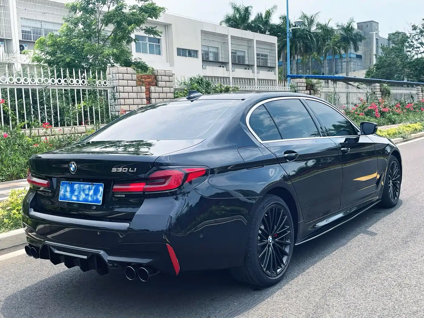 BMW 5 Series 2022 Model Second Facelift 530Li Leading M Sport Package фото 8