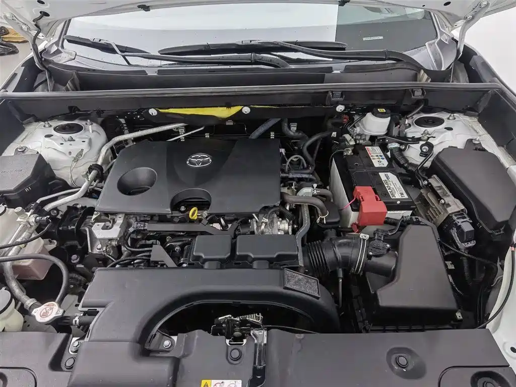 Toyota Wildlander 2022 2.0L CVT FWD Luxury PLUS Edition фото 6