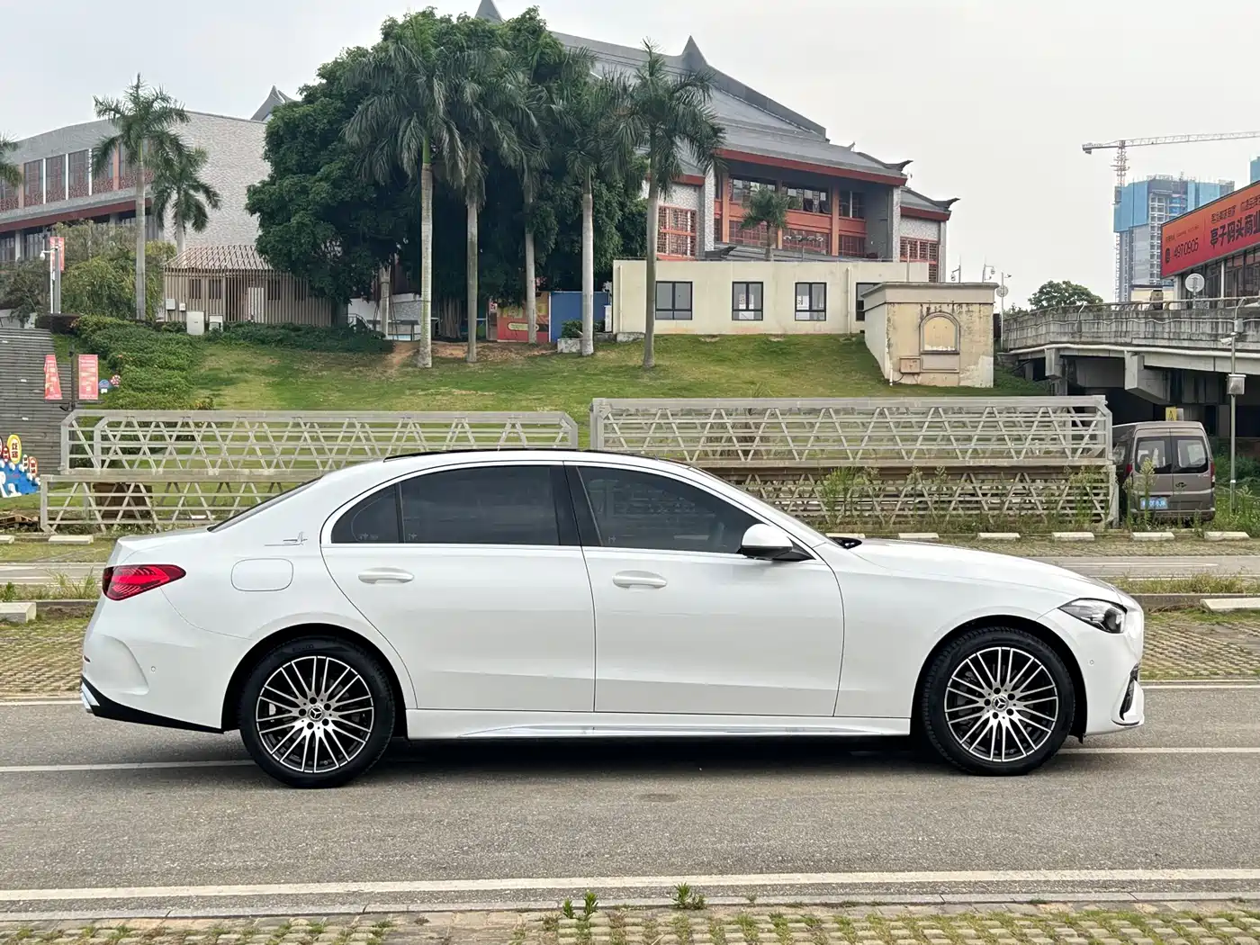 Mercedes-Benz C-Class 2023 C 260 L Sport фото 8