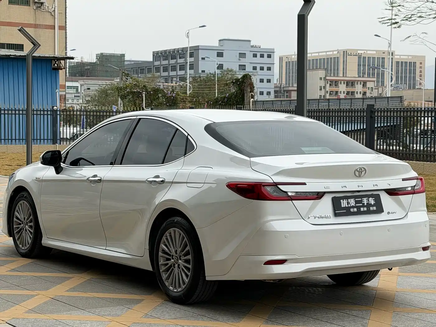 Toyota Camry 2024 Hybrid 2.0HGVP Luxury Edition фото 7
