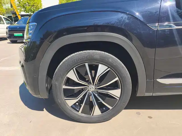 Volkswagen Teramont 2019 Teramont X 330TSI 2WD Premium Luxury Edition — фото 5