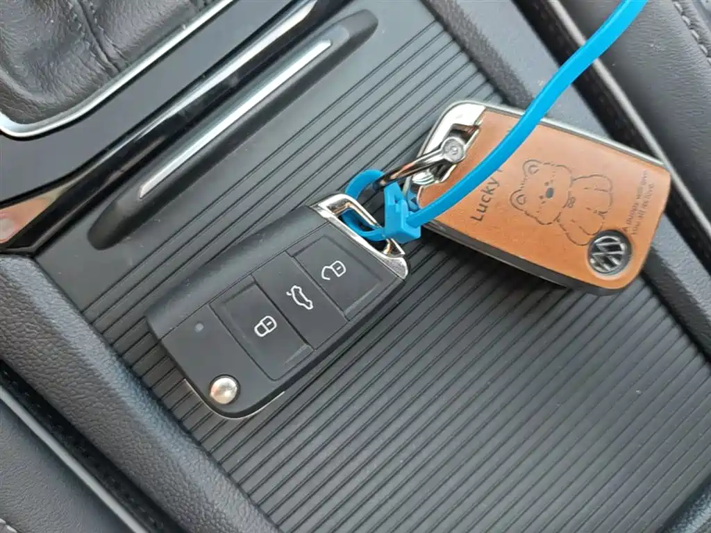 Volkswagen Sagitar 2023 Model Year 200TSI DSG Surpass Edition фото 9