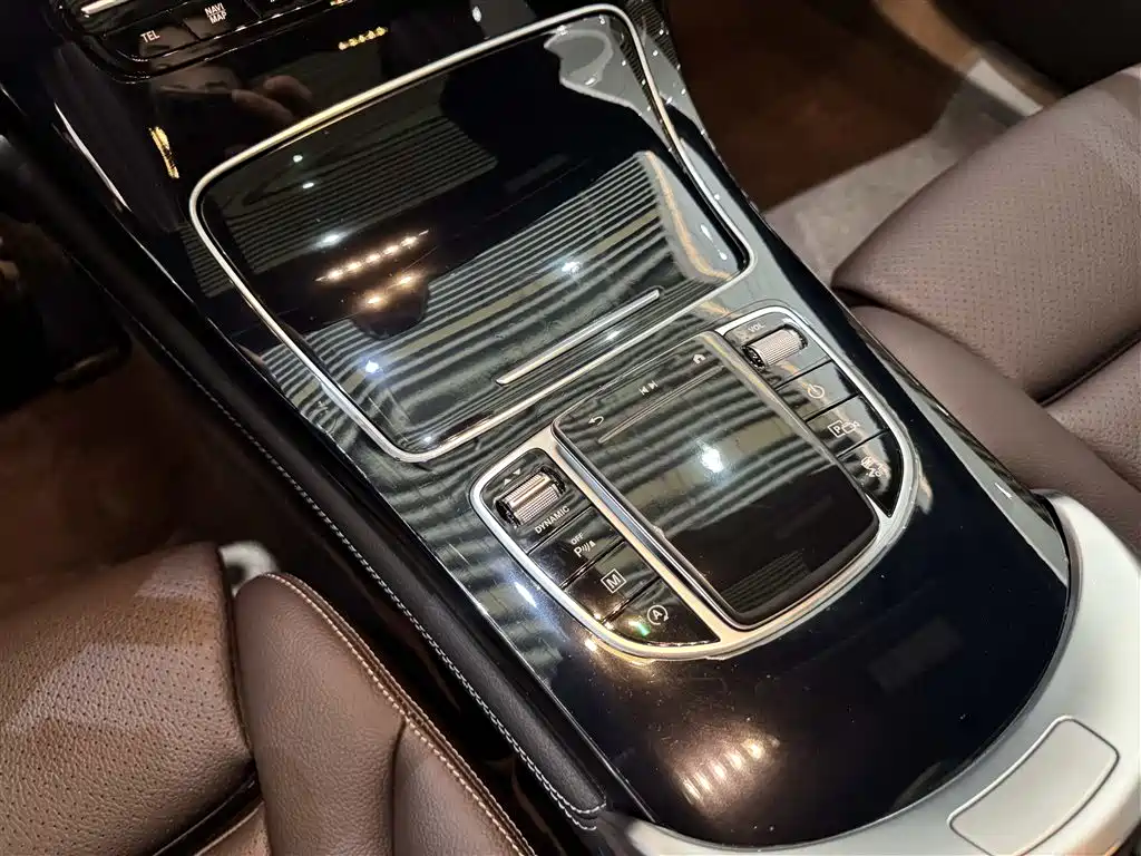 Mercedes-Benz GLC 2022 Facelift GLC 260 L 4MATIC Dynamic фото 12