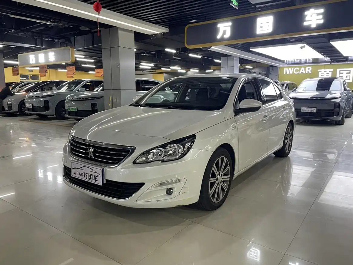 Peugeot 408 2015 Model 1.2T Automatic Luxury Edition фото 2