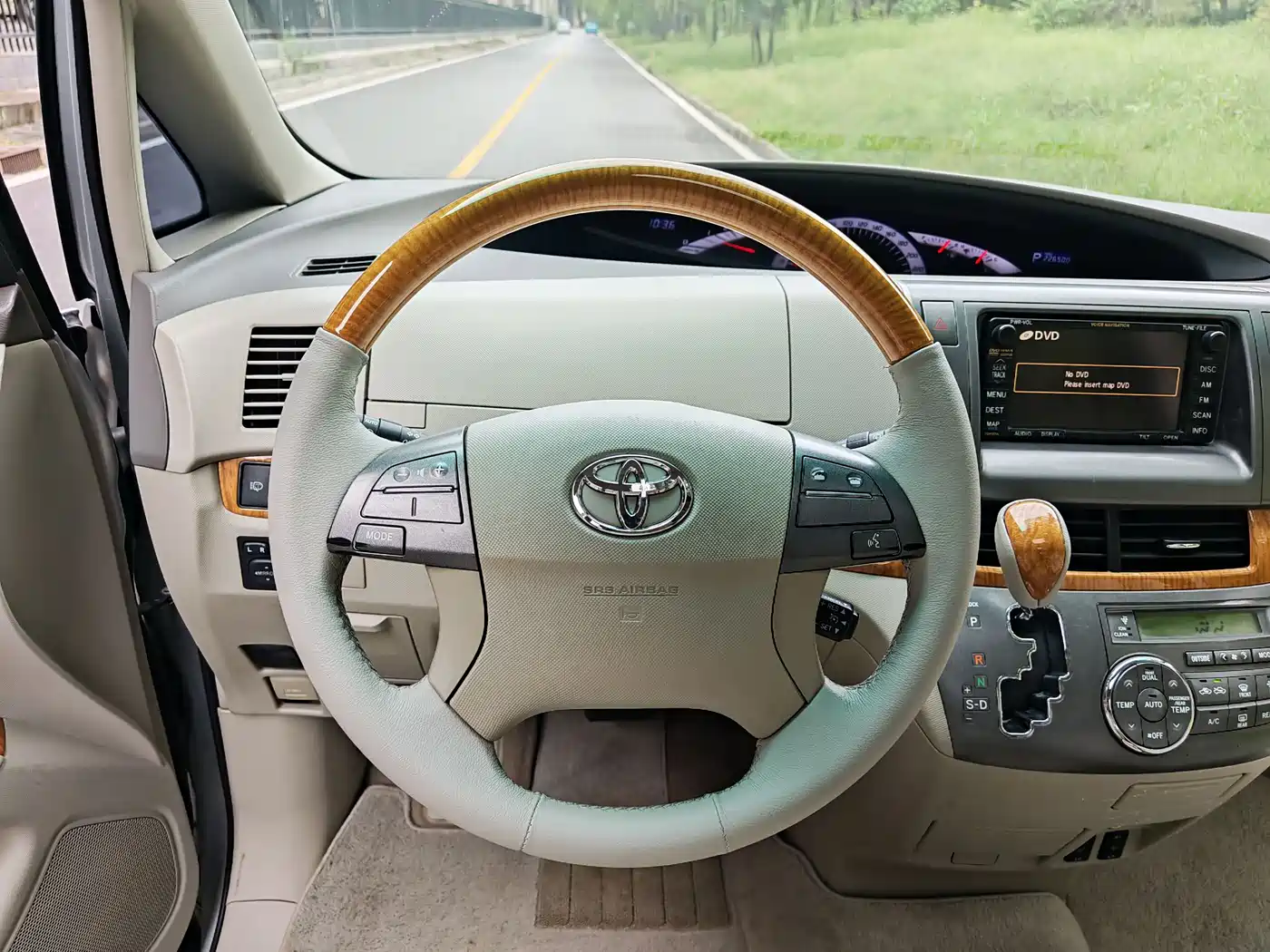 Toyota Previa 2012 3.5L 7-Seater Luxury Model фото 9