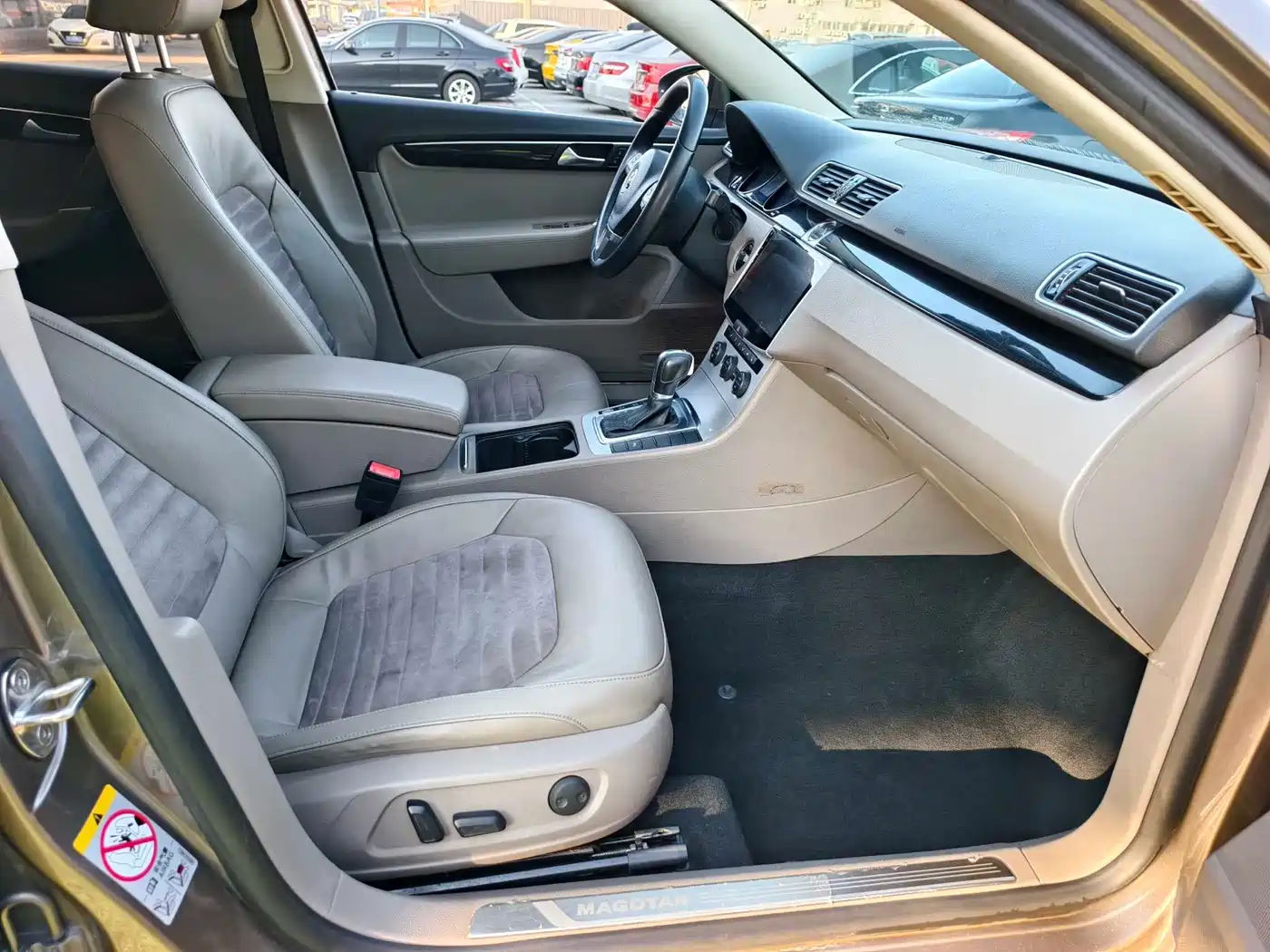 Volkswagen Magotan 2015 1.8TSI Premium фото 18