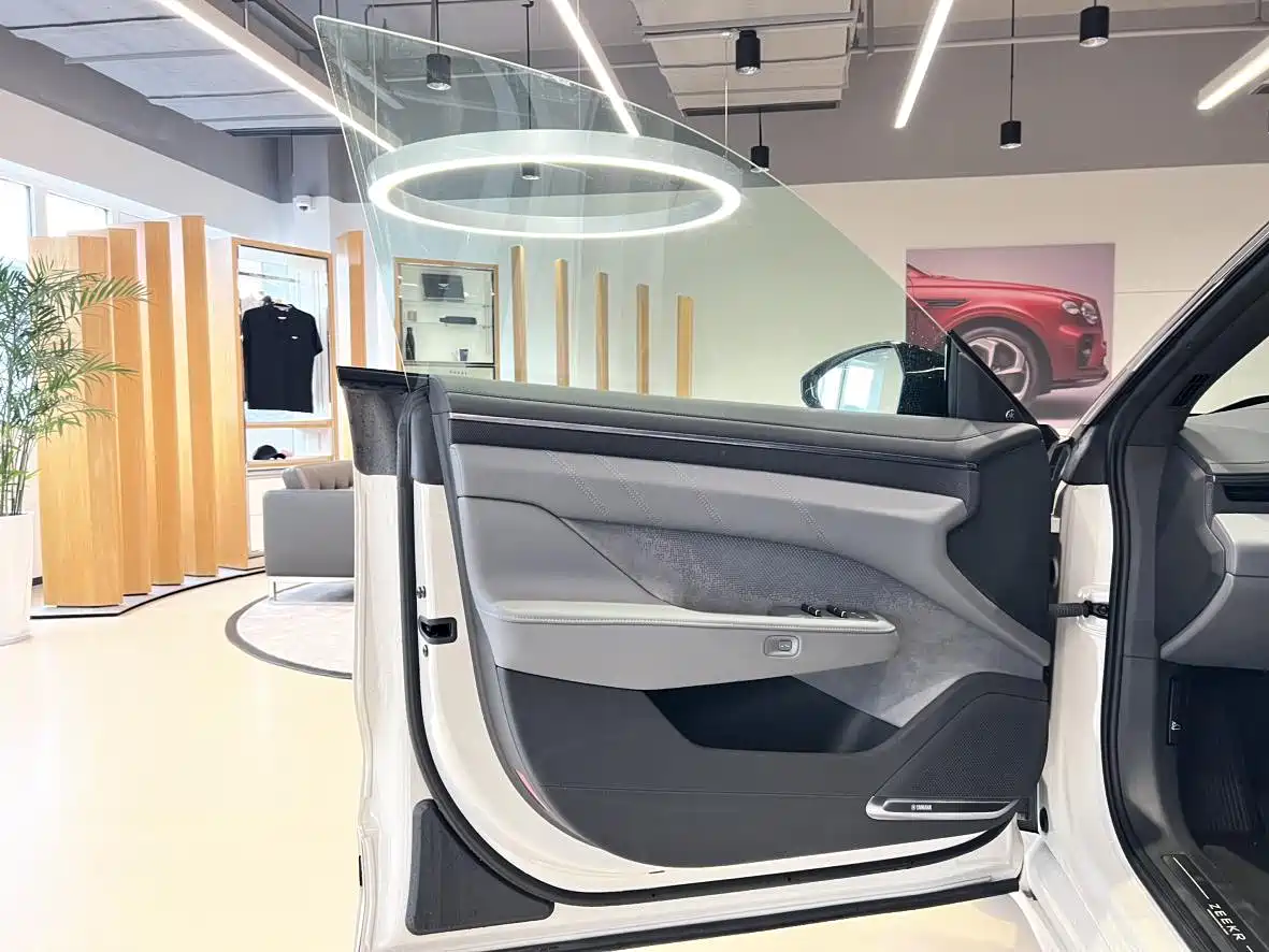 ZEEKR EXTREME KRYPTON 001