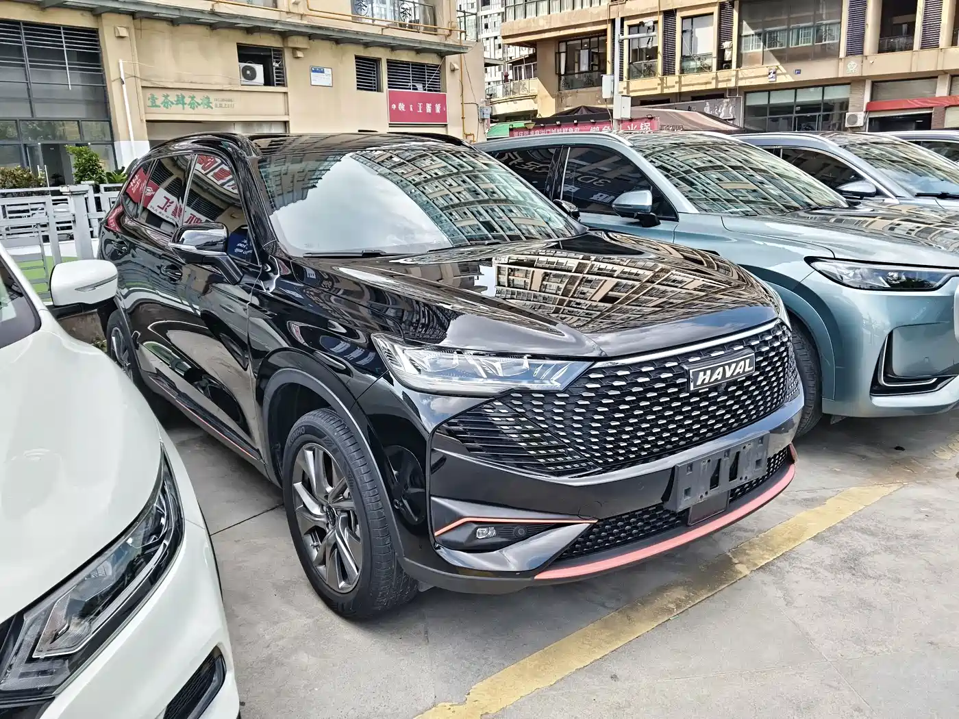 Photo 3 - Haval H6