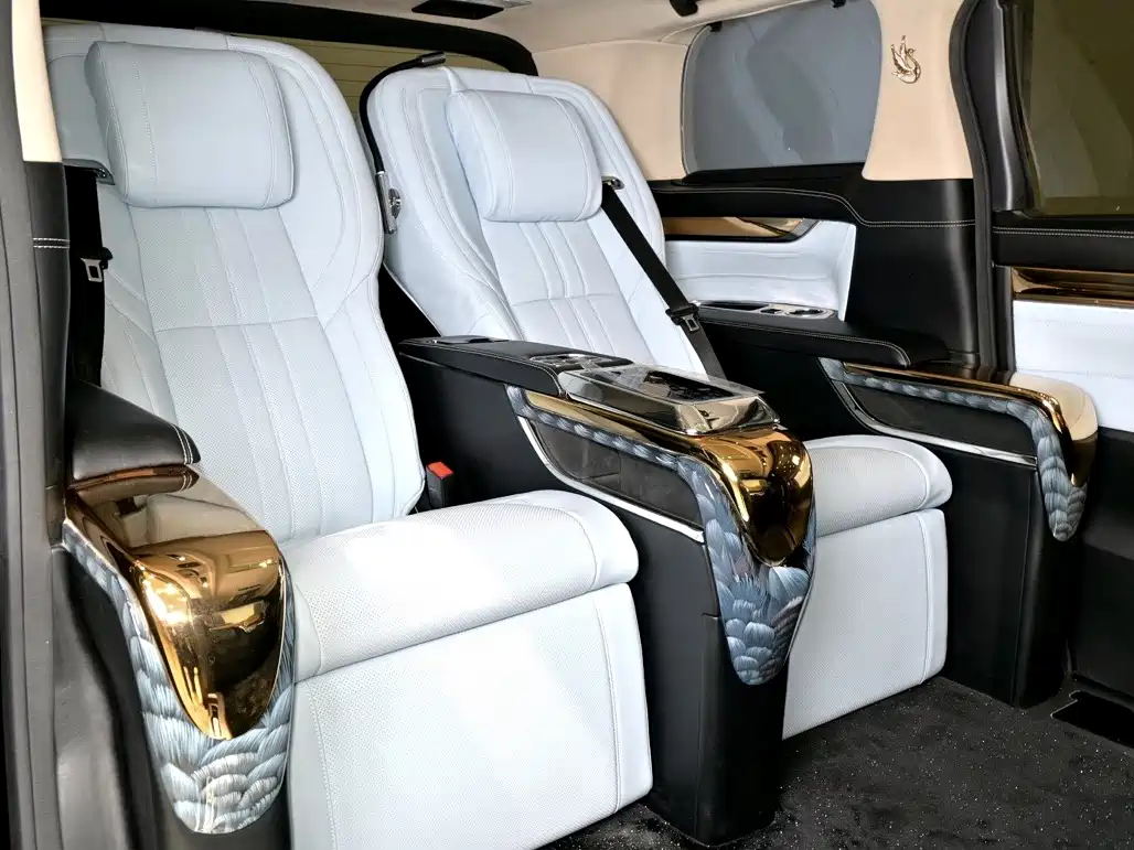 Toyota Alphard 2018 Facelift 3.5L Premium Edition фото 10