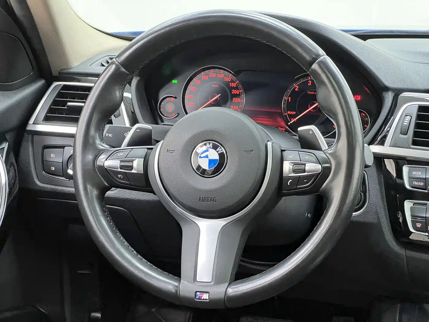 BMW 3 Series 2019 320Li M Sport Package фото 27