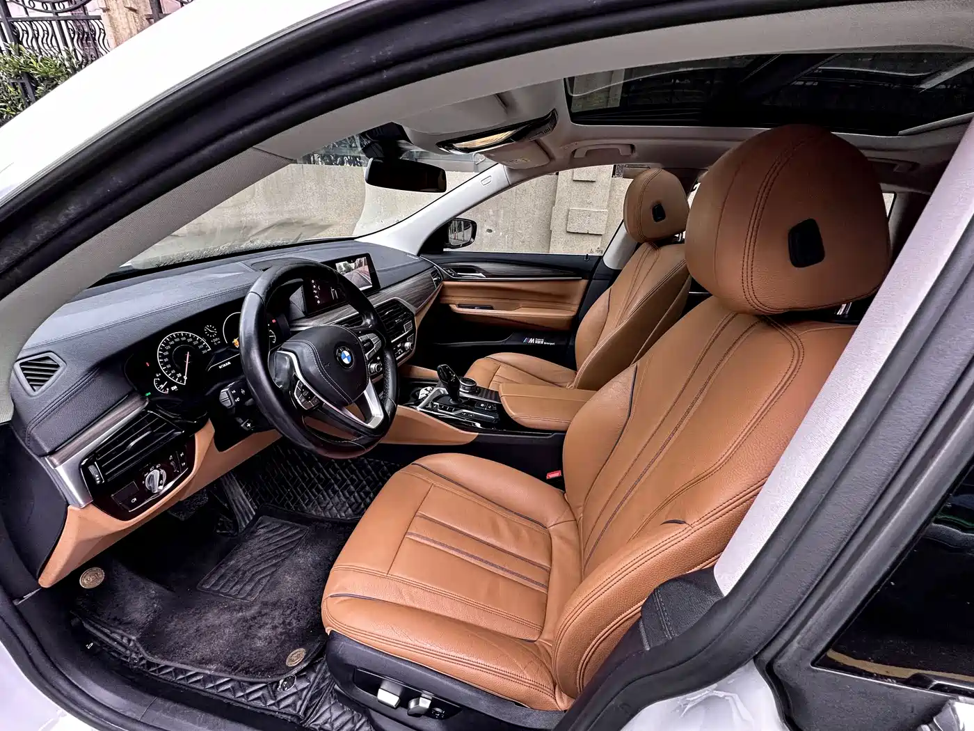 BMW 6 Series GT 2019 630i Luxury Design Package фото 9