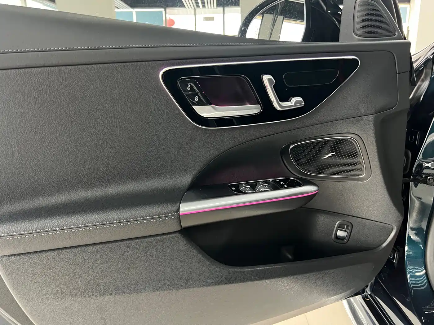 Mercedes-Benz C-Class 2023 C 260 L Sport фото 21