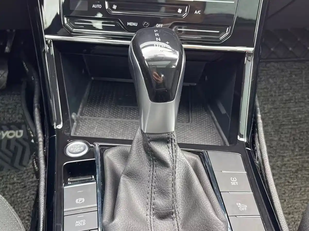 Volkswagen Passat New Energy 2020 430PHEV Hybrid Luxury (China VI) фото 20