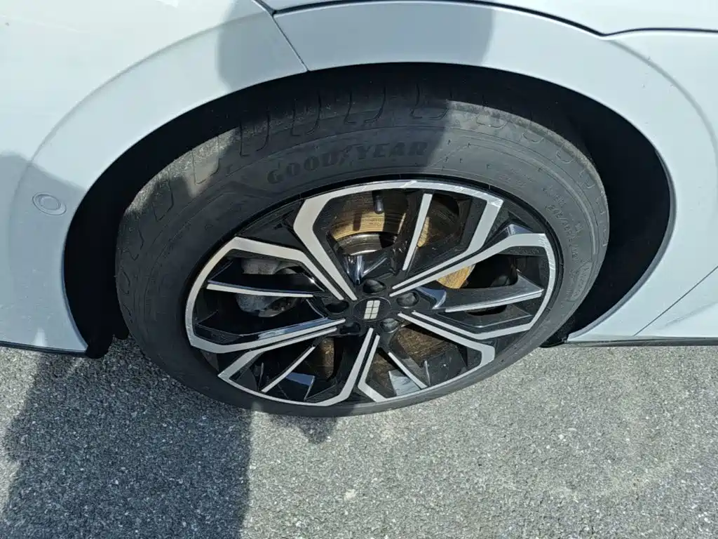Geely Galaxy Galaxy E8 2025 2025 700km Long Voyage Smart Drive Edition