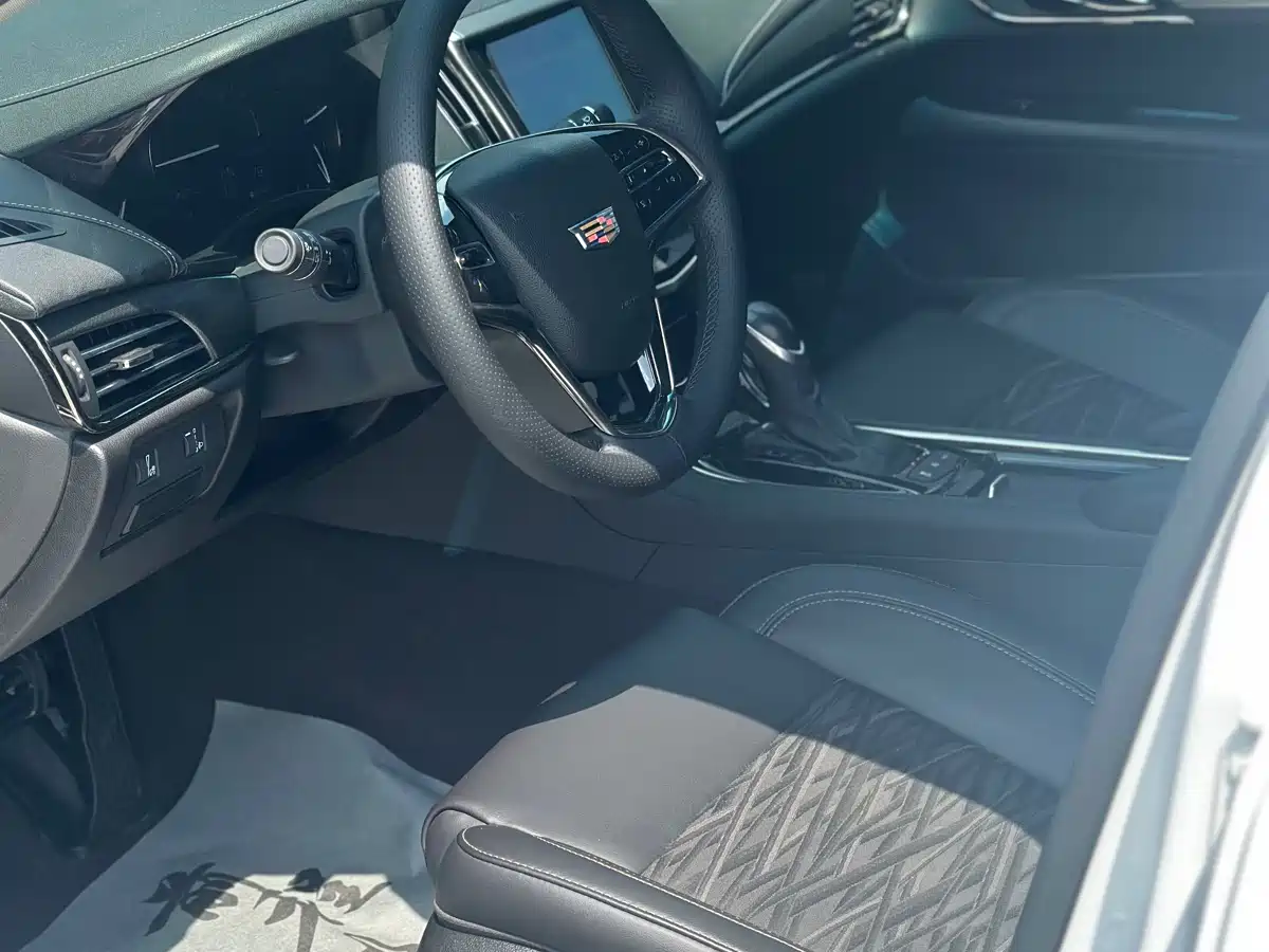 Cadillac ATS-L 2017 28T Technology фото 7