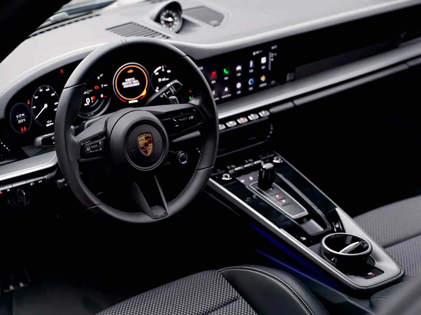 PORSCHE 911