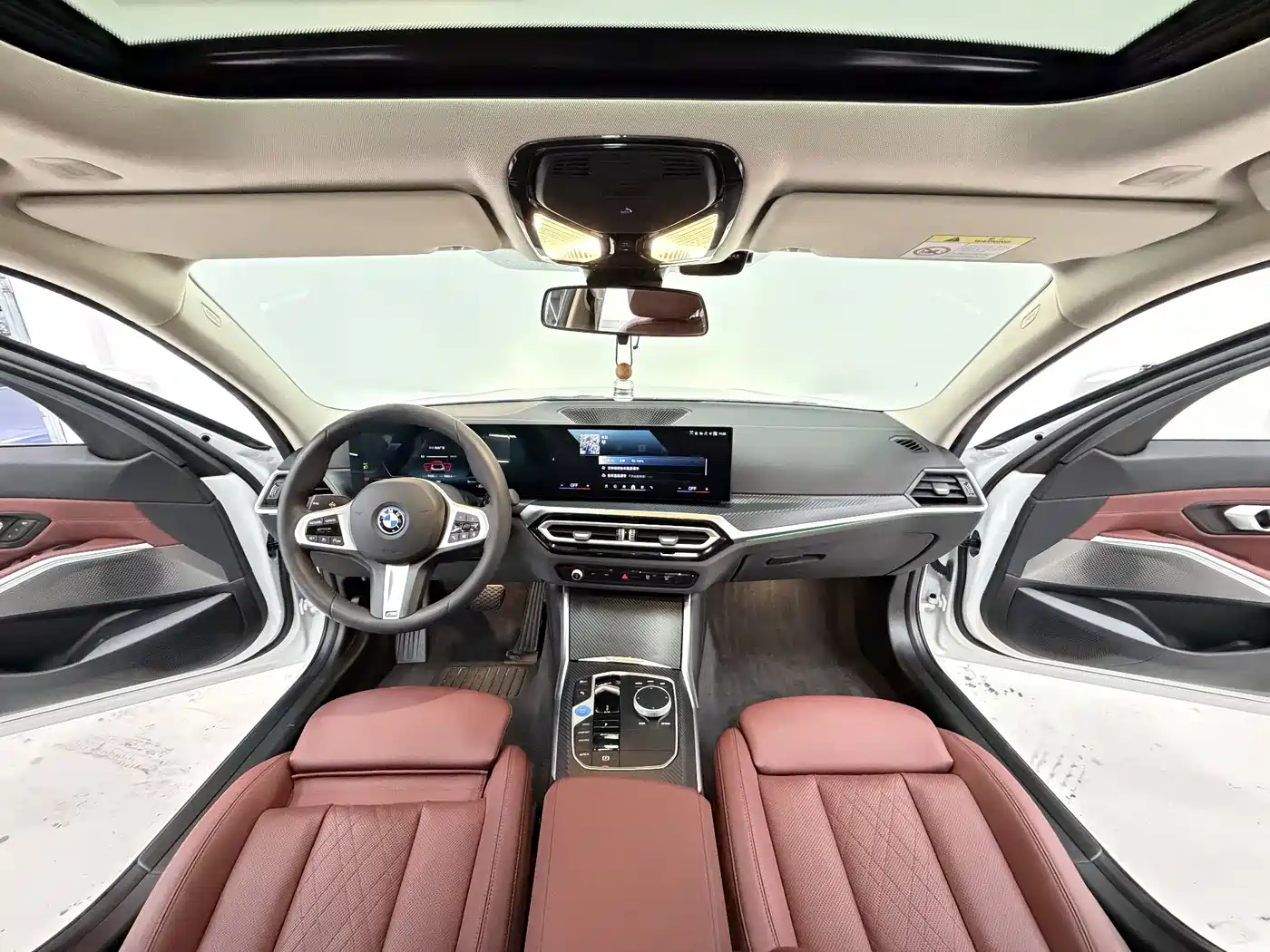 BMW i3 2024 eDrive 35 L фото 8