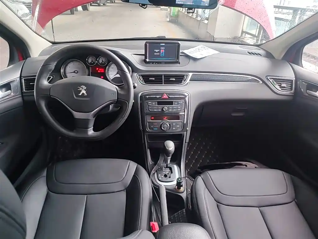Peugeot 308 2014 Model Joy Edition Classic 1.6L Automatic Superior Style фото 10