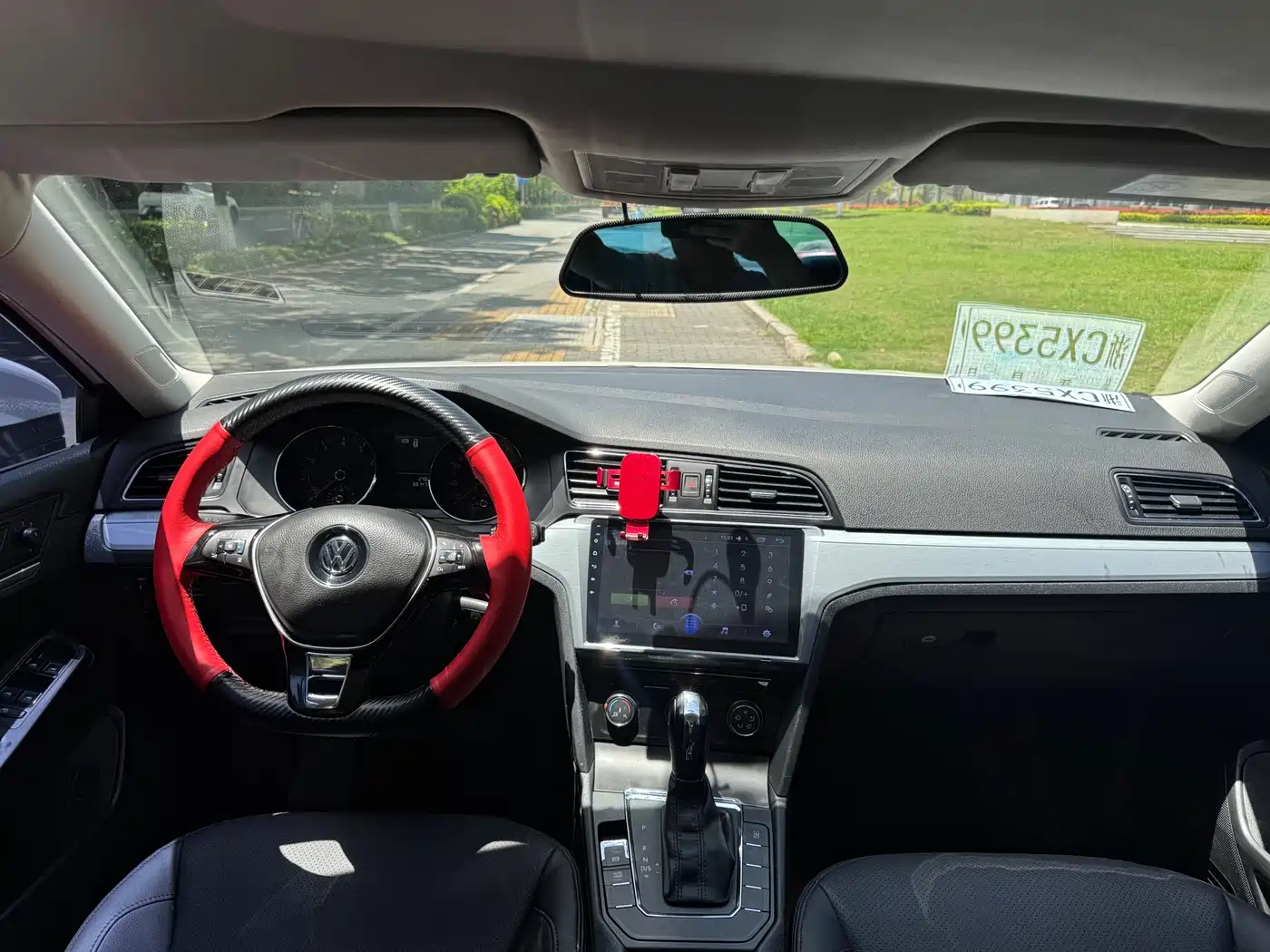Volkswagen Lamando 2015 230TSI DSG Style фото 11