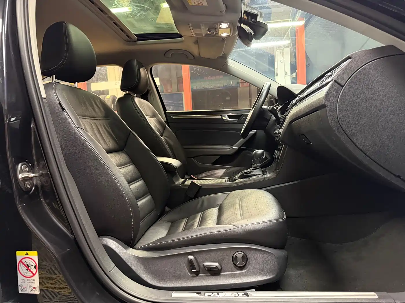 Volkswagen Passat 2016 Model 380TSI DSG Prestige Edition фото 22