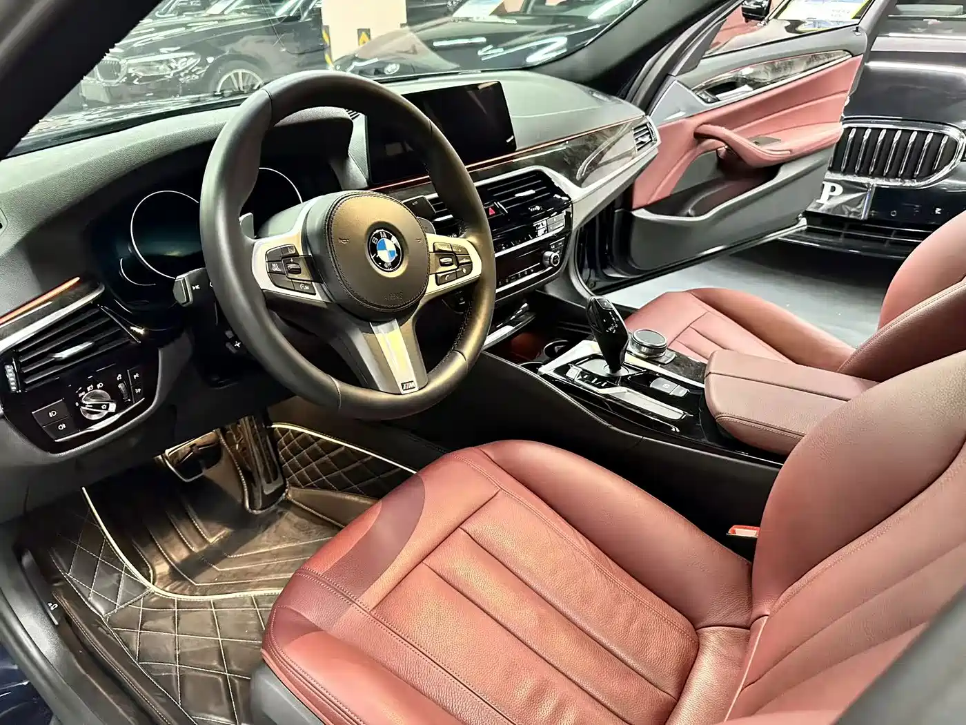 Фото 3 - BMW 5 Series