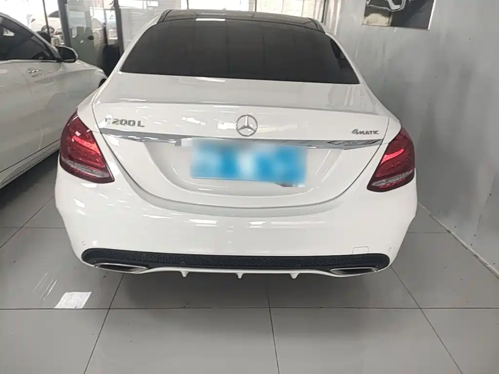 Mercedes-Benz C-Class 2017 Facelift C 200 L 4MATIC Sport Edition фото 6