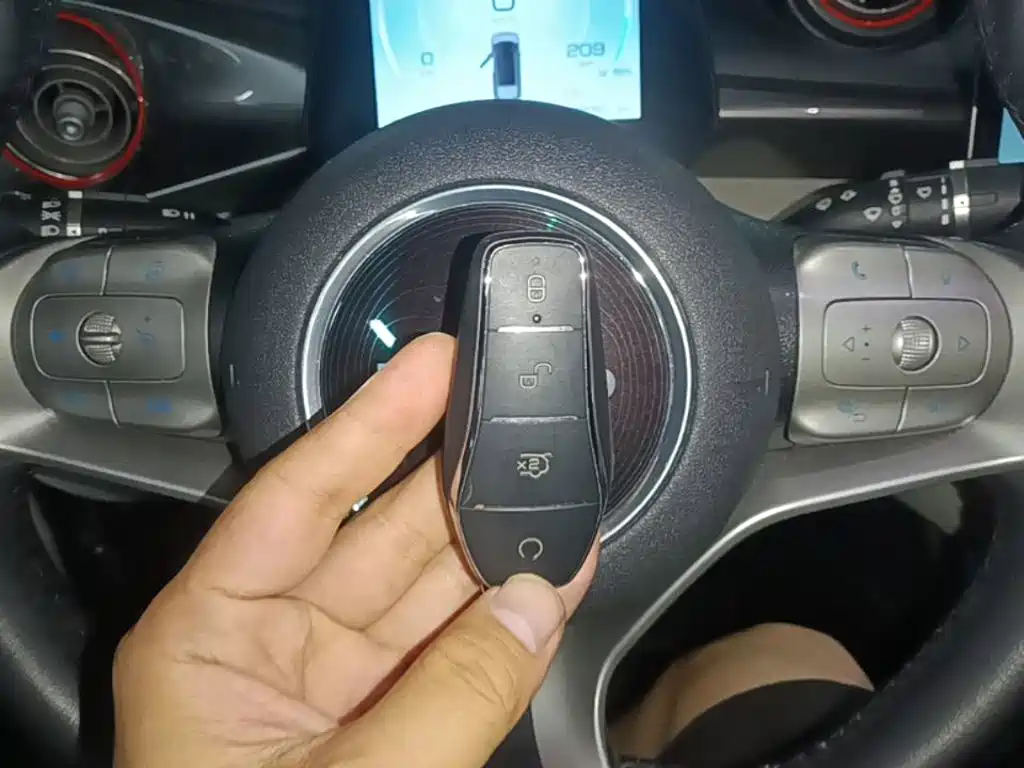 BYD Dolphin 2022 2021 Model 405km Fashion Edition