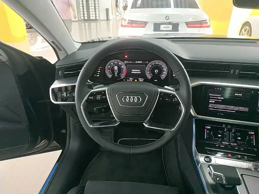Audi A7L 2026 2025 Model Year 45 TFSI Luxury