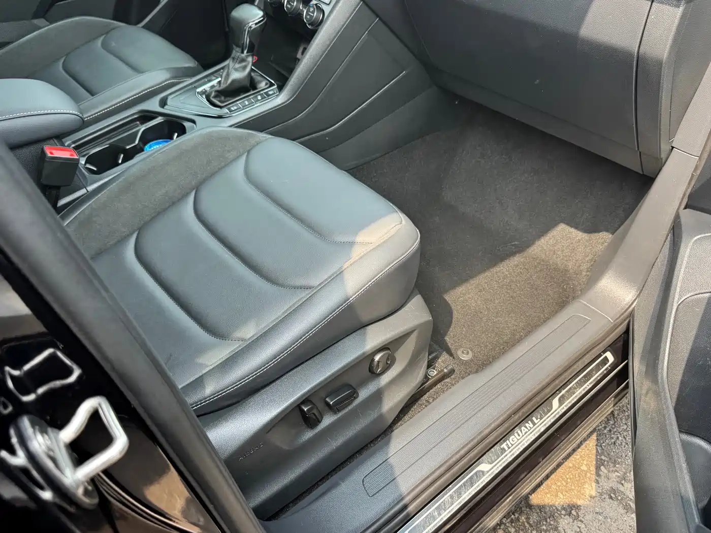 Volkswagen Tiguan L 2020 330TSI Auto 2WD Smart Luxury China VI фото 14