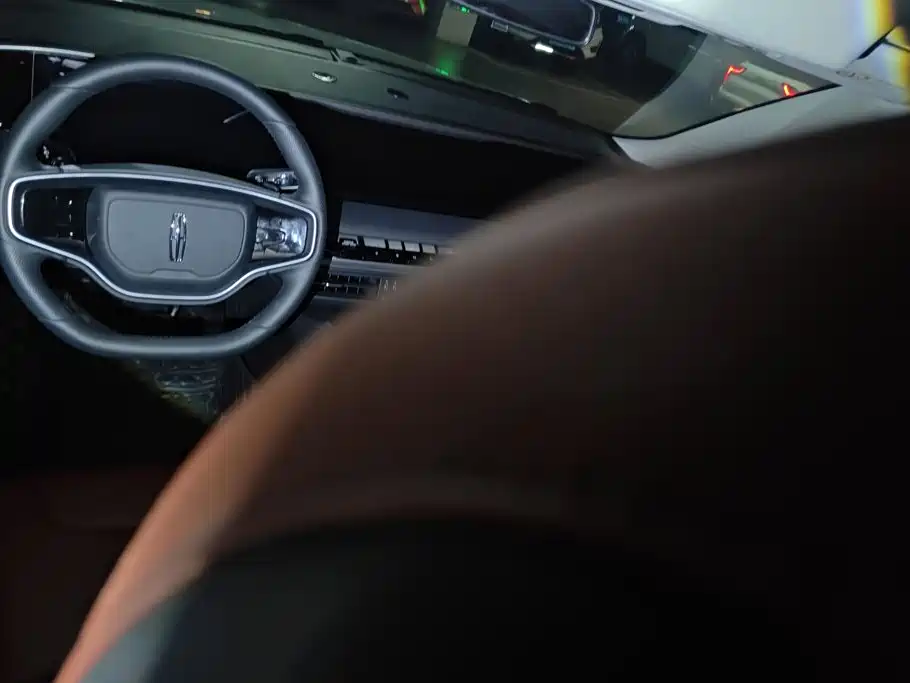 Lincoln Z 2025 2025 2.0T Premium Edition