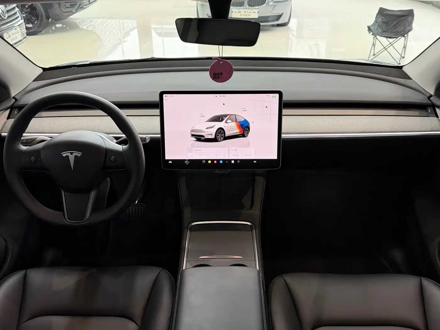 TESLA MODEL Y