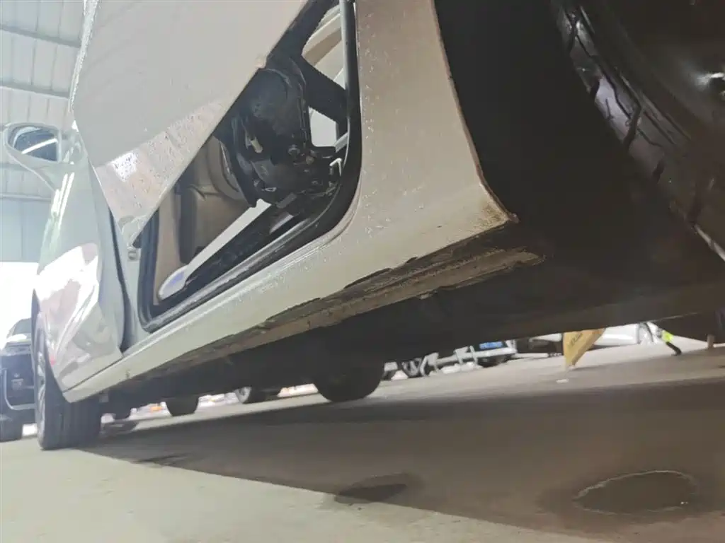 Buick GL8 2021 ES Landlord 653T Premium фото 22