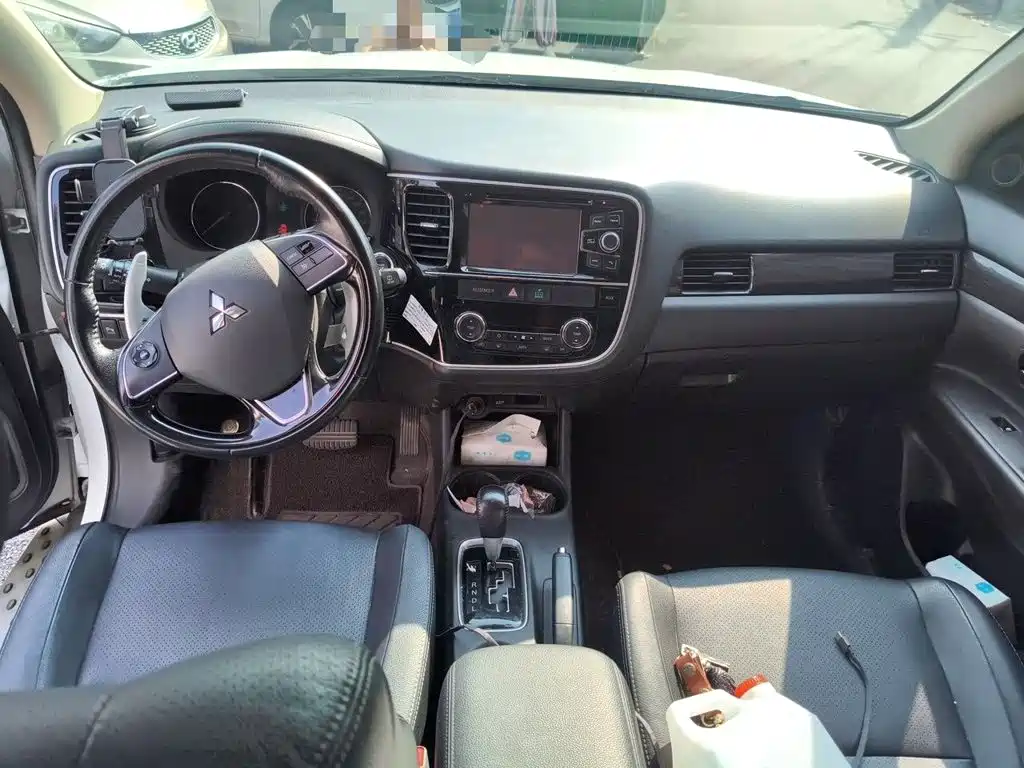 Mitsubishi Outlander (Import) 2016 2016 2.4L 4WD Elite 5-seater
