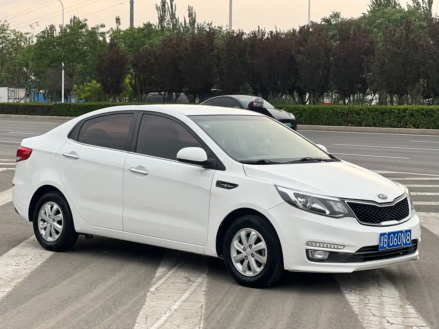 Kia K2 2015 Sedan 1.4L MT GLS фото 3
