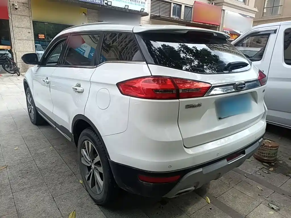 Geely Boyue 2016 2016 2.0L Manual Smart Connectivity