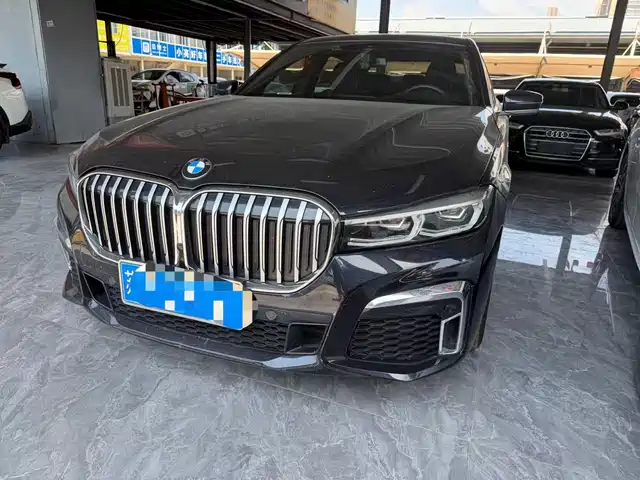BMW 7 730Li, M Спорт-пакет
