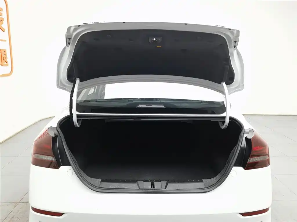 GEELY AUTOMOBILE EMGRAND