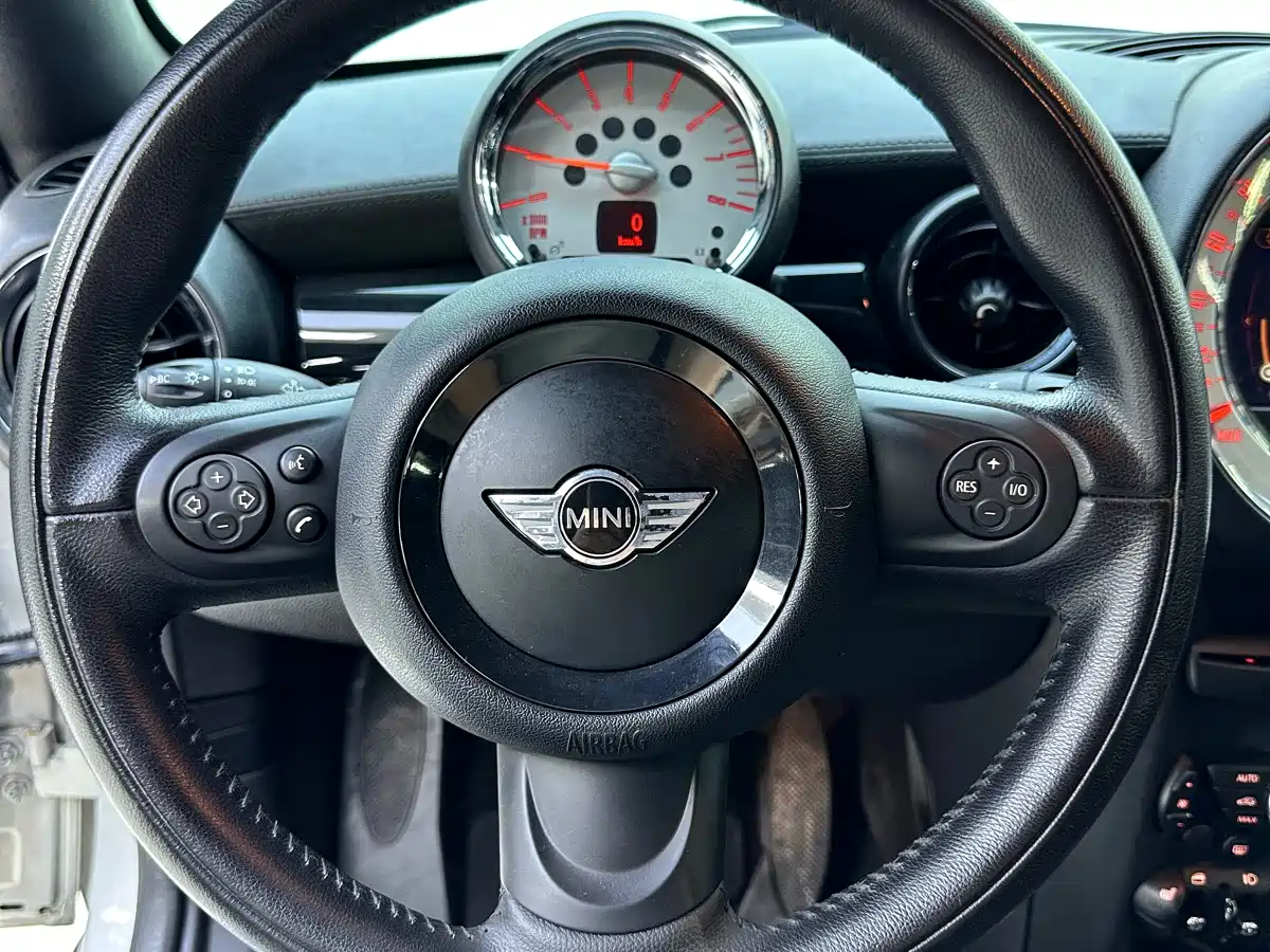 MINI COUPE 2012 1.6L COOPER фото 4