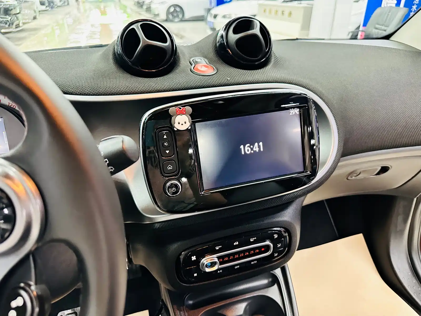 Фото 29 - smart fortwo