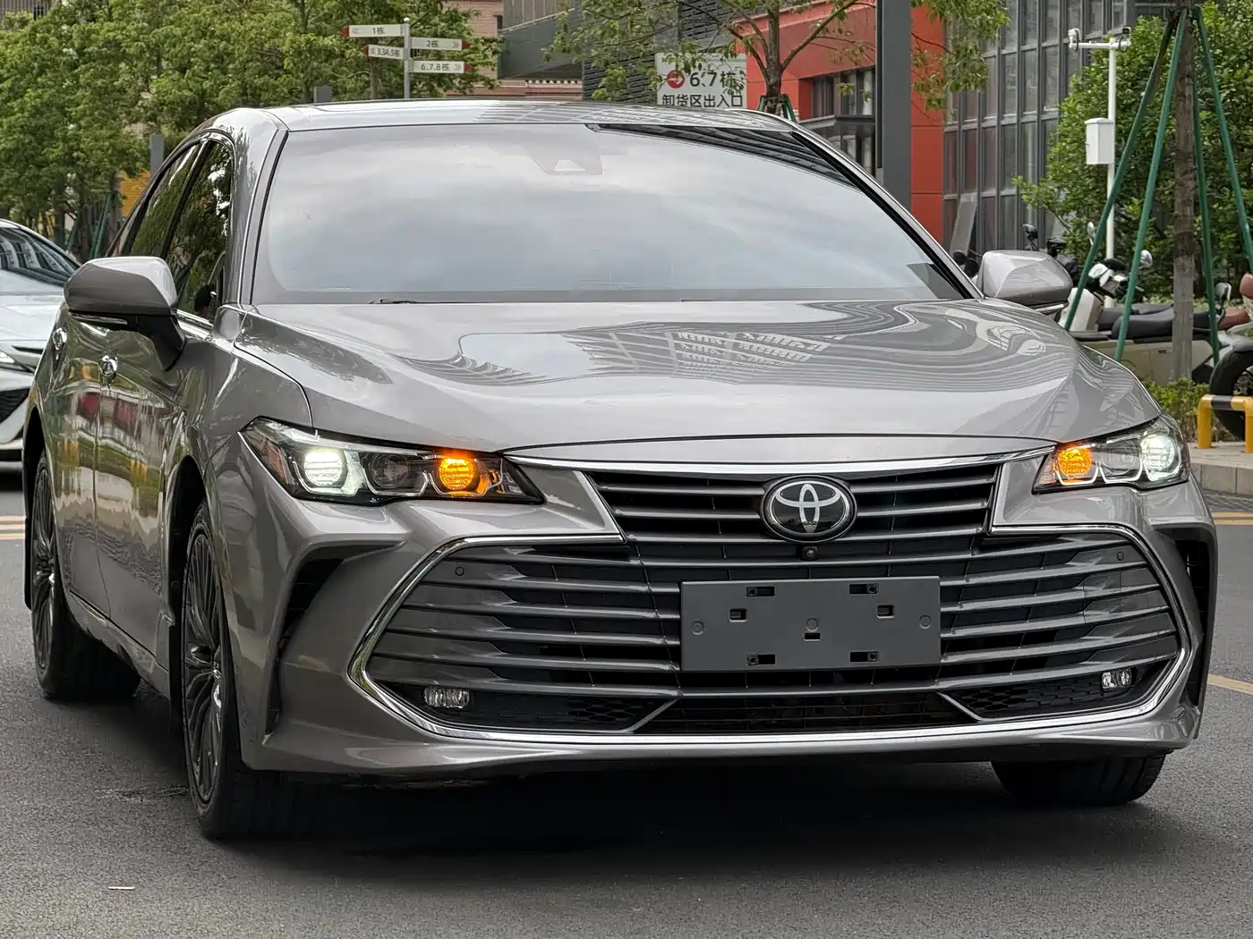 Toyota Avalon 2019 2.0L XLE Premium Edition (China VI) фото 8