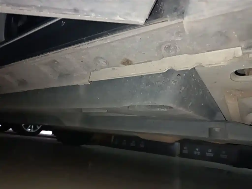 Toyota Wildlander 2023 2.0L CVT FWD Urban фото 21