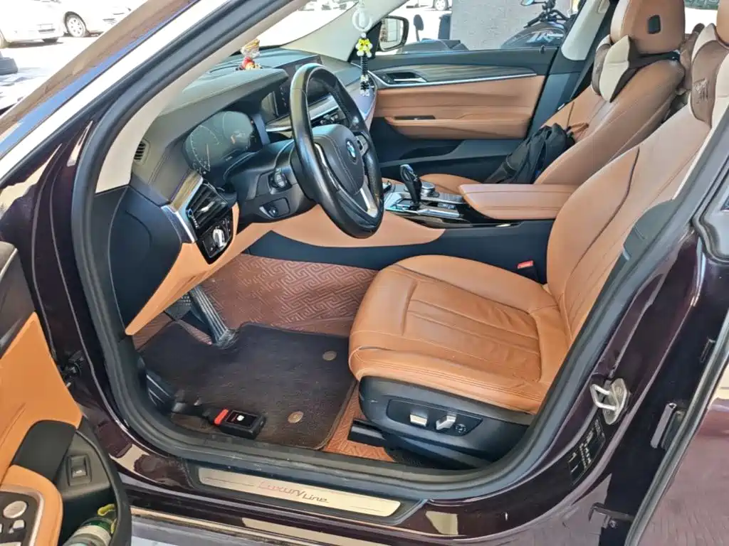 Фото 15 - BMW 6 Series GT